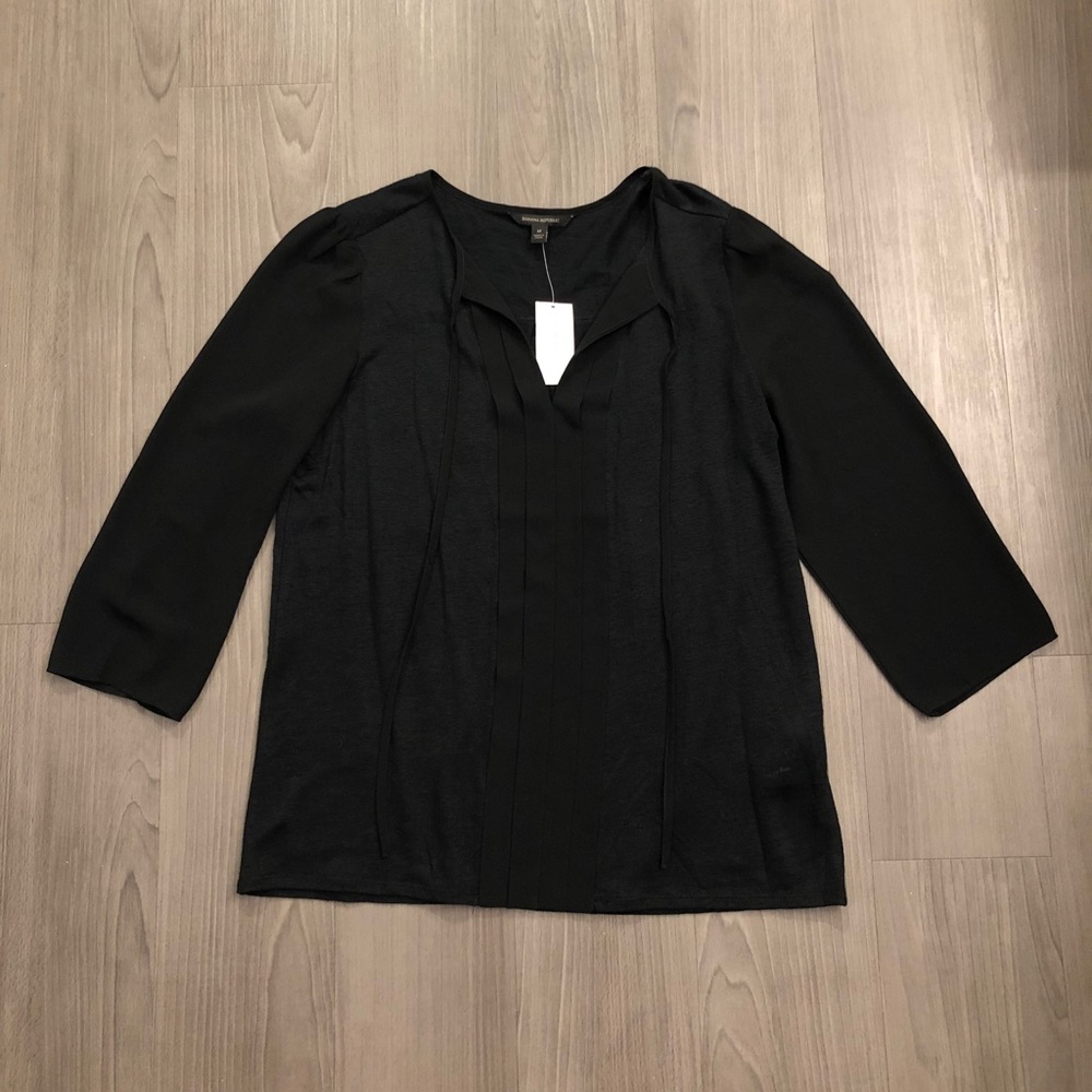 Banana Republic V Neck Tie Blouse NWT